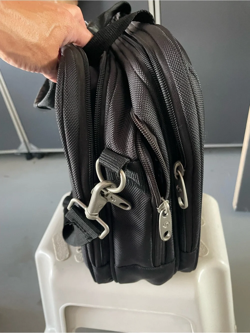 Samsonite Black Laptop Briefcase with Silver Zippers